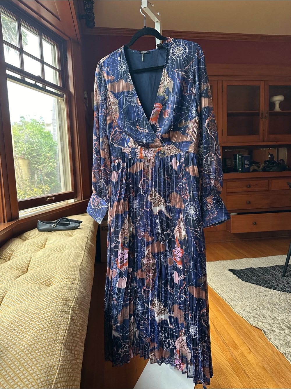 Scotch & Soda Navy Floral-Abstract Long Sleeve Maxi Dress - Picture 2 of 10
